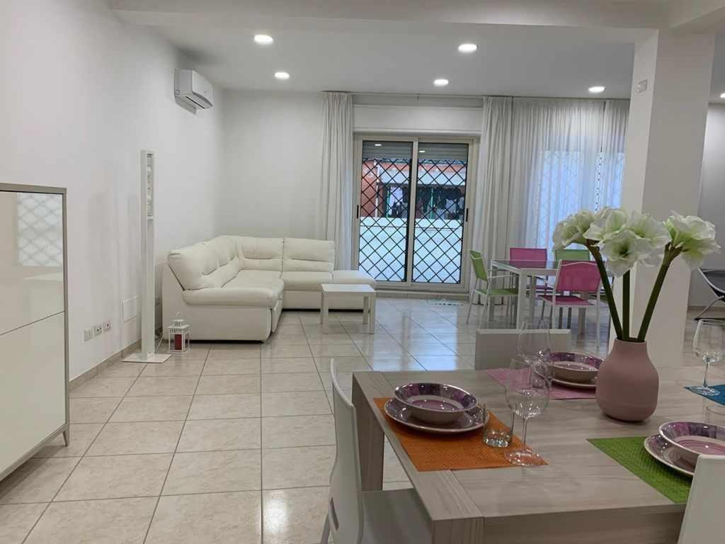 Mediterranean House Nettuno Apartman Kültér fotó